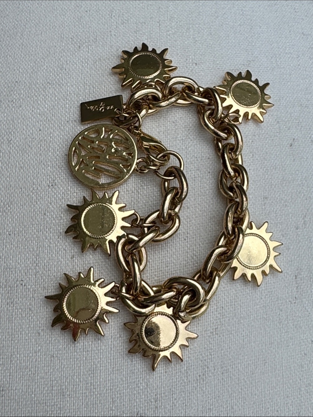 Lilly Pulitzer is shine sunflowers charm bracelet - Picture 4 of 4